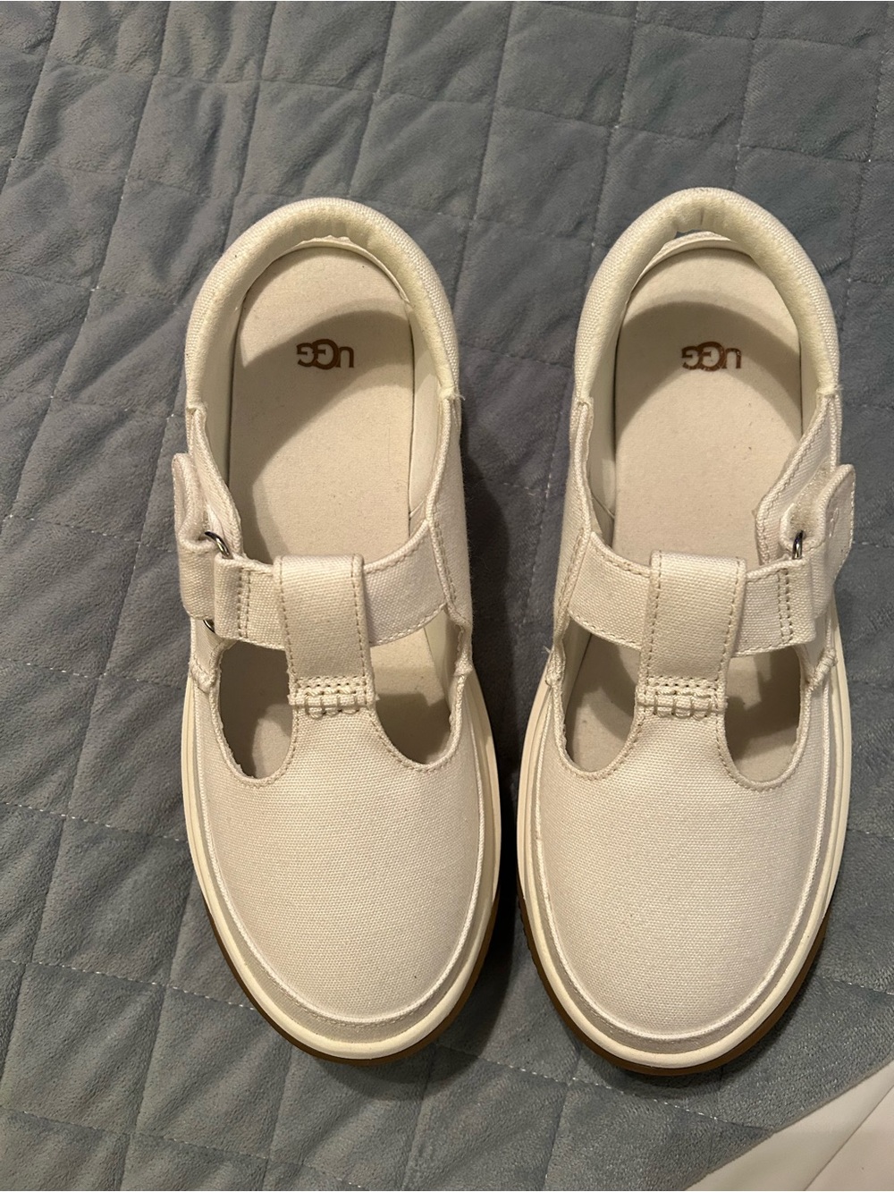 UGG Women’s EZ- Duzzit T- Strap Platform flats